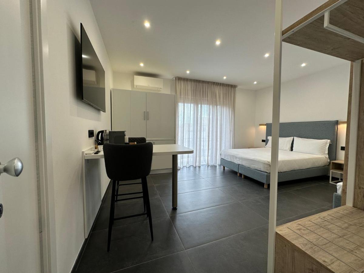 Ng Guest House Il Gallura Olbia Bagian luar foto