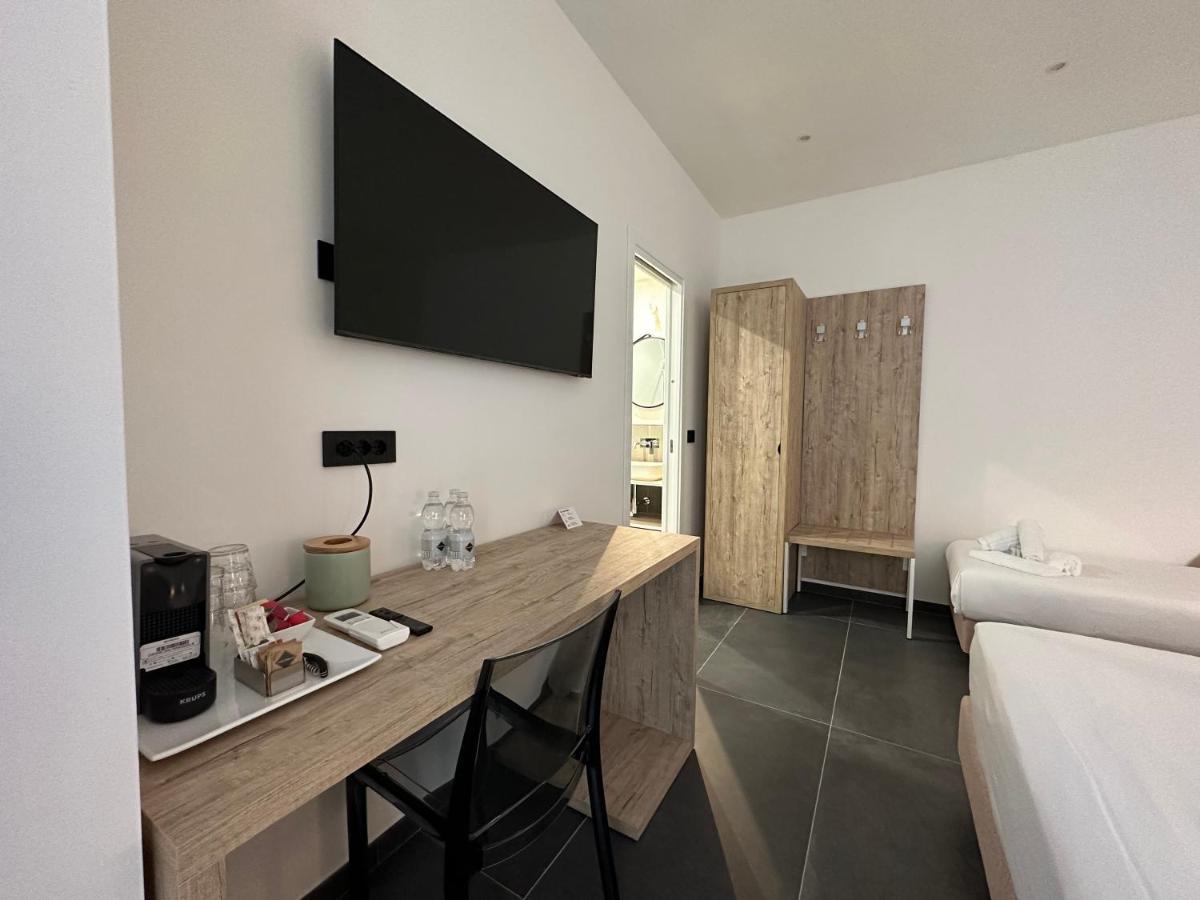 Ng Guest House Il Gallura Olbia Bagian luar foto