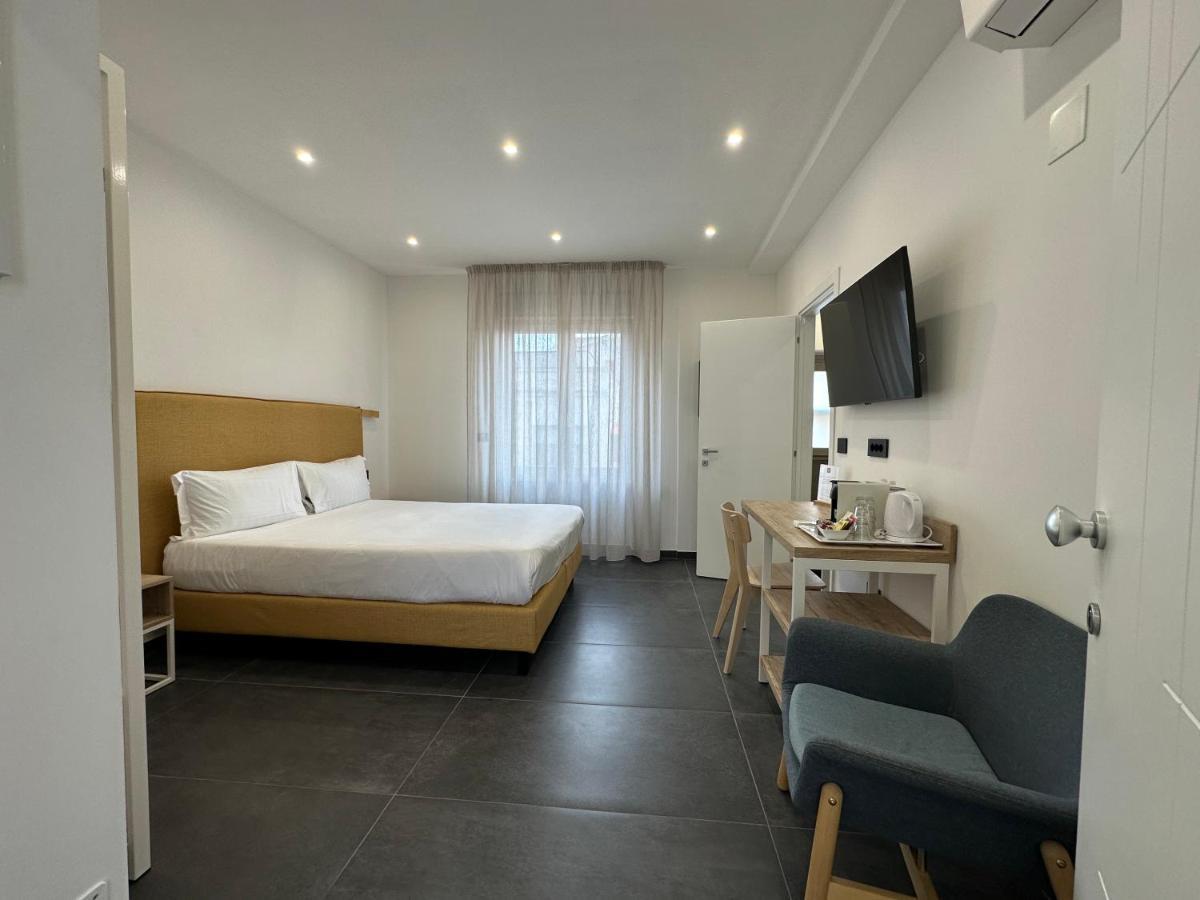 Ng Guest House Il Gallura Olbia Bagian luar foto