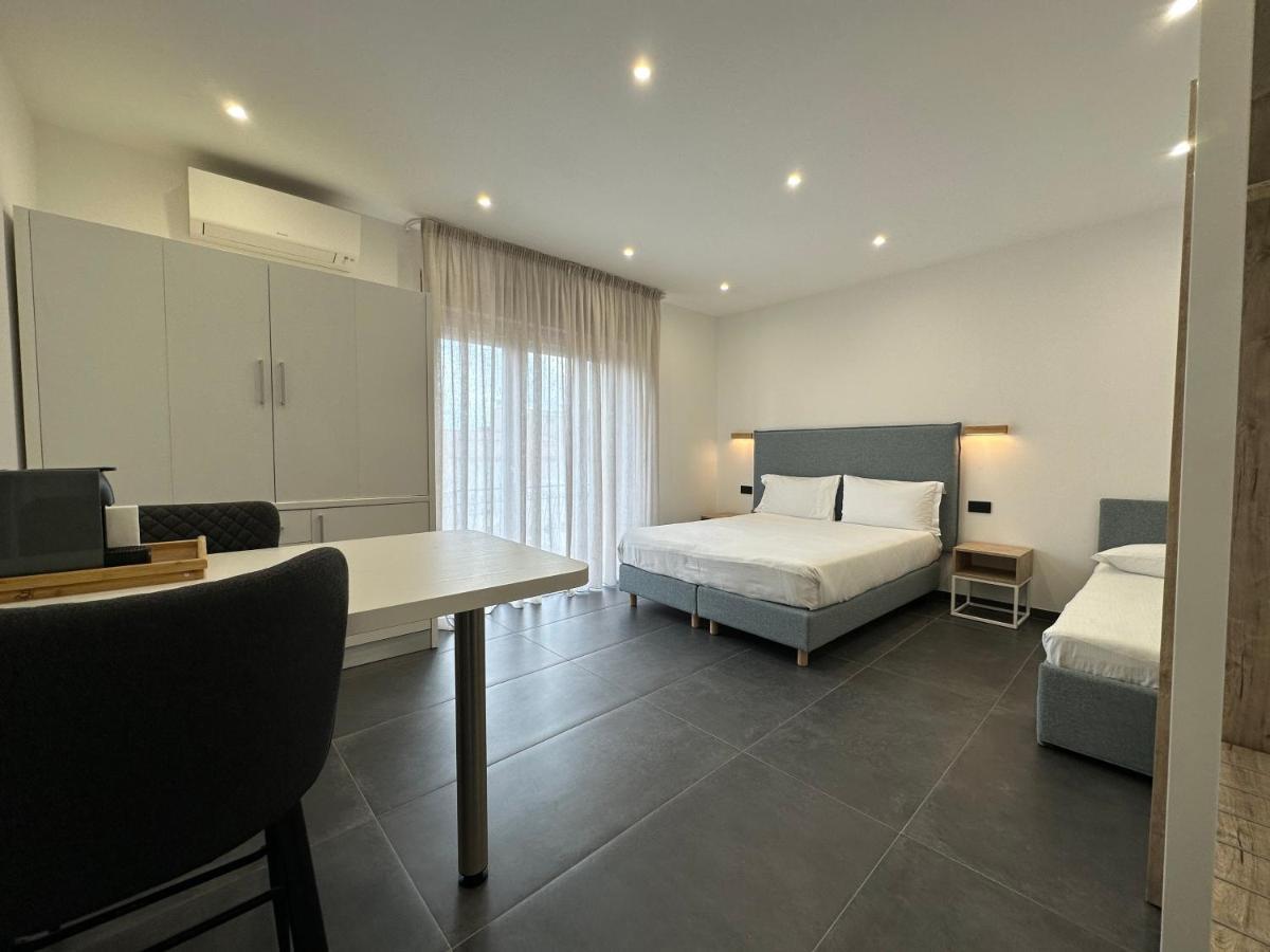 Ng Guest House Il Gallura Olbia Bagian luar foto